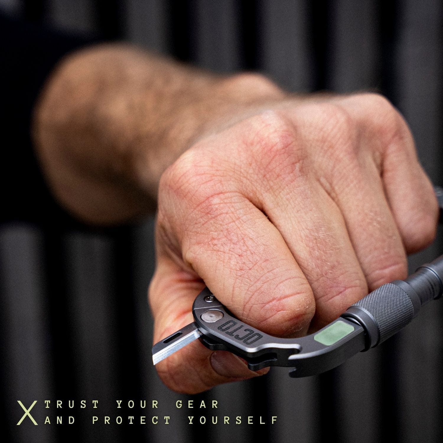 OCTO MAX 20-in-1 Carabiner | Versatile Multi-Tool for Any Task